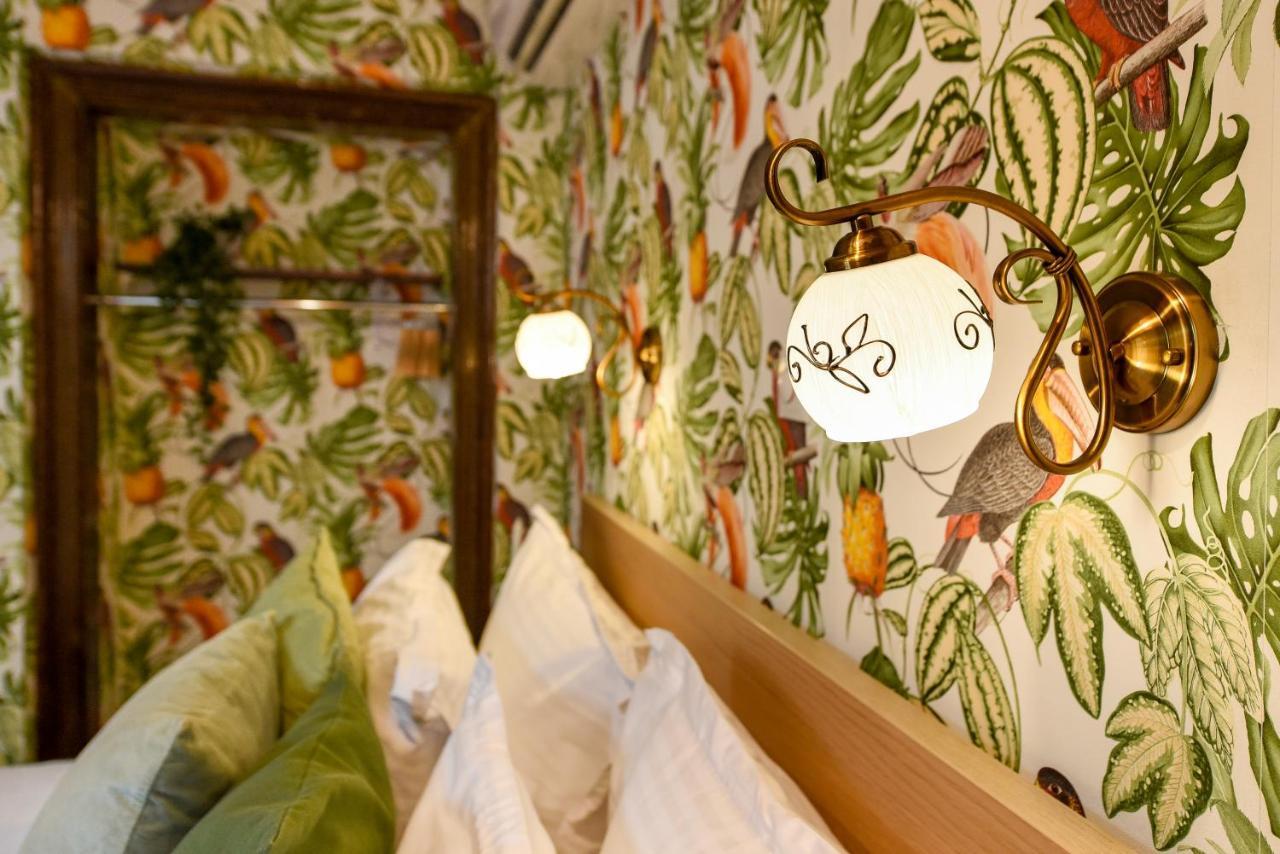 Plants Attic Studio - Best Location - Old Town Bucarest Esterno foto
